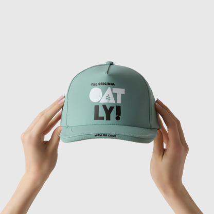 Oatly Wow No Cow! Hat